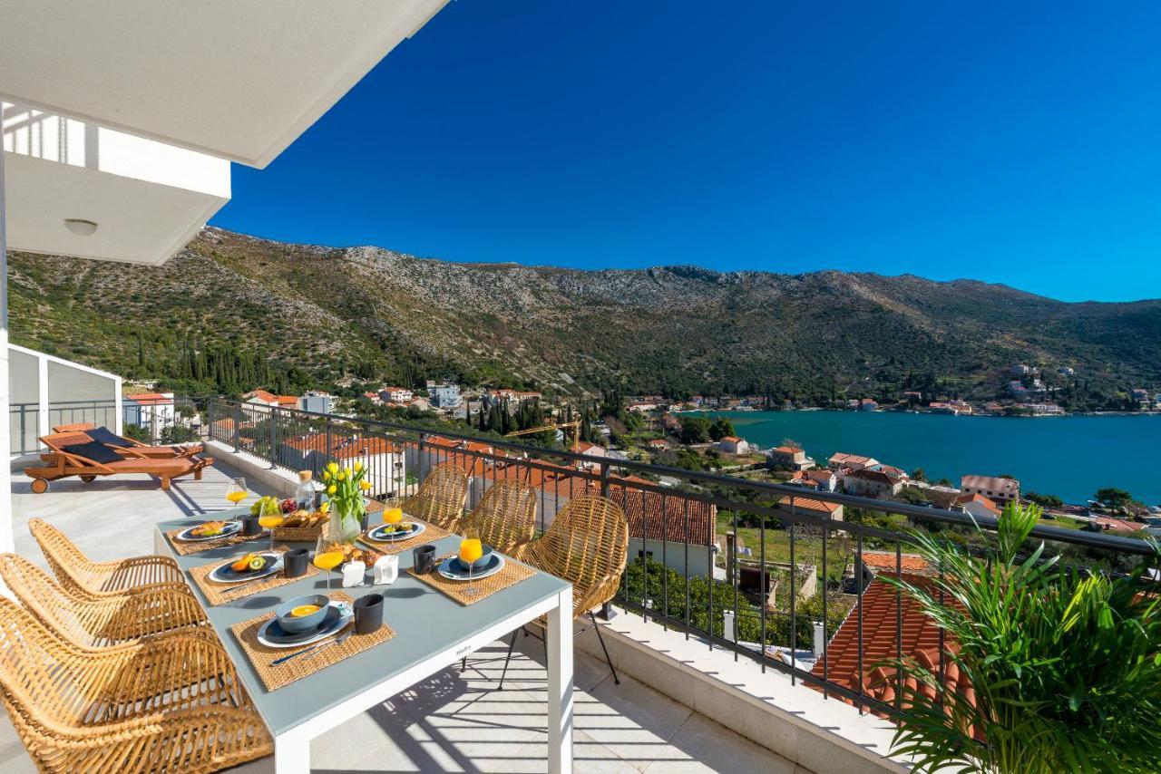 Nila - Private Pool And Sea View Villa